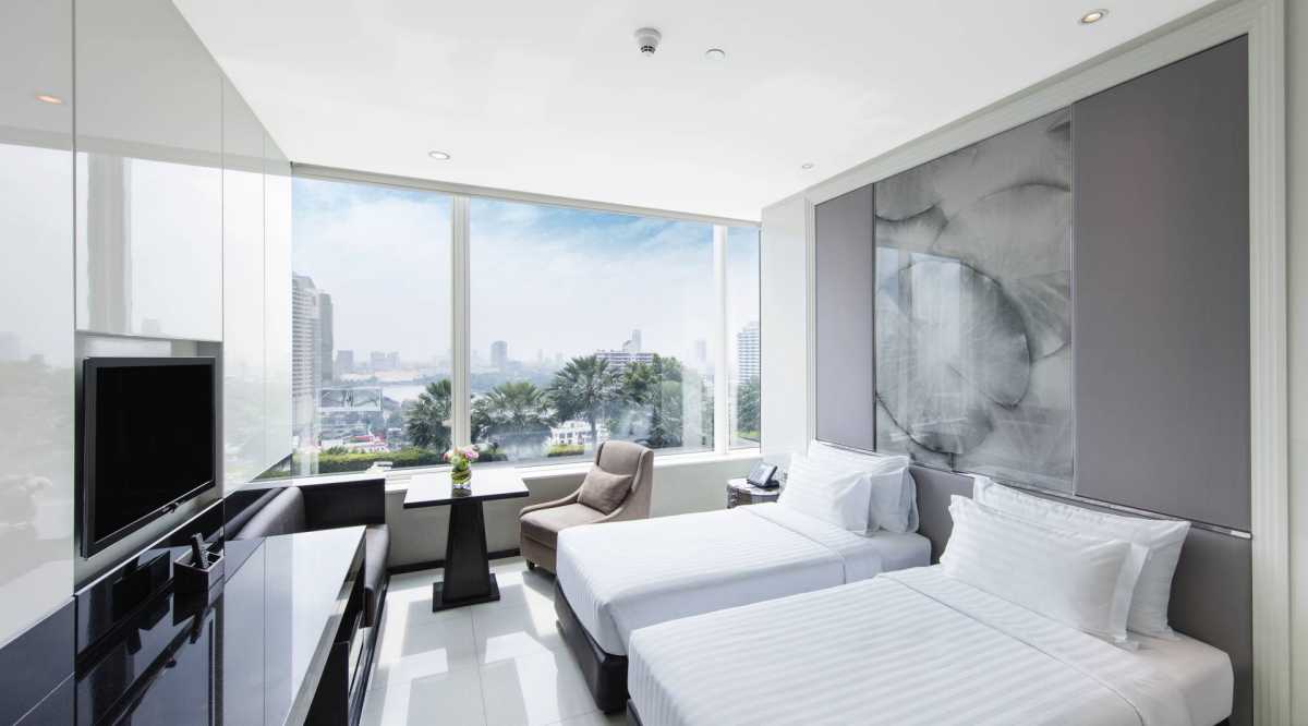 Superior twin room at Grande Centre Point Terminal 21