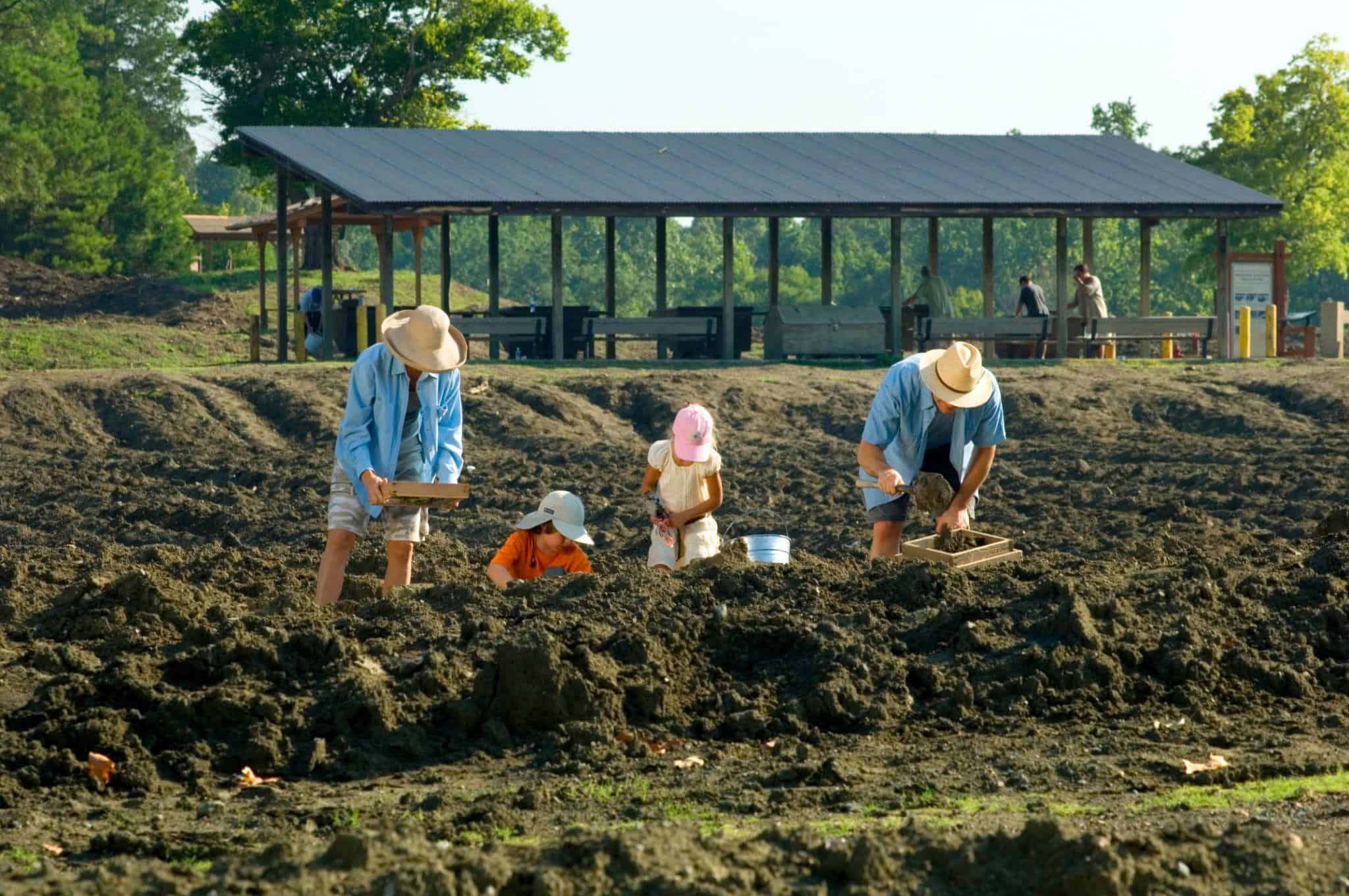 Best Month to Dig For Diamonds in Arkansas